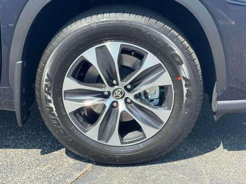 Blueprint 2026 Toyota Highlander Hybrid XLE