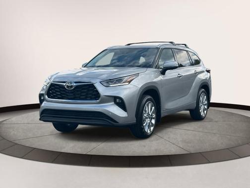 2025 Toyota Highlander Hybrid Limited