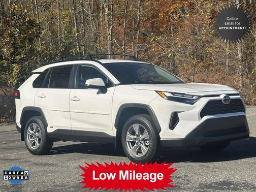 2025 Toyota RAV4 Hybrid LE