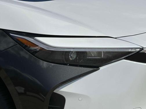 2025 Toyota bZ4X XLE