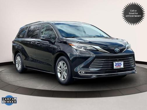 2022 Toyota Sienna Platinum 7 Passenger