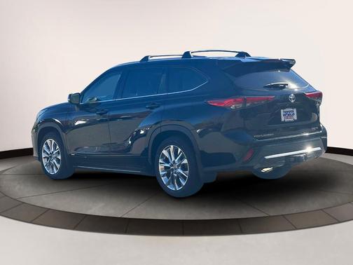 2023 Toyota Highlander Hybrid Limited