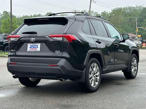 2024 Toyota RAV4 XLE Premium
