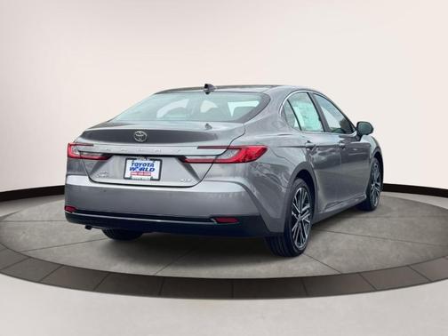 Metal 2026 Toyota Camry XLE