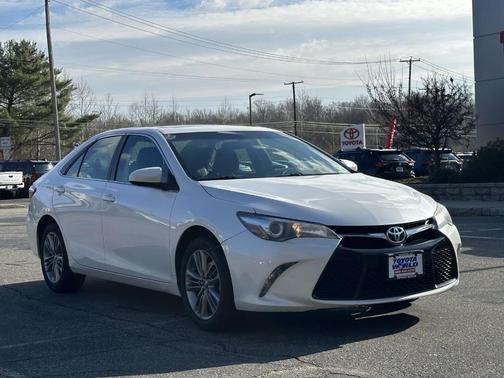 2017 Toyota Camry SE
