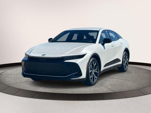 Oxygen White 2026 Toyota Crown XLE