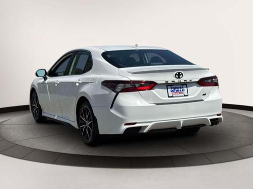 White 2024 Toyota Camry SE