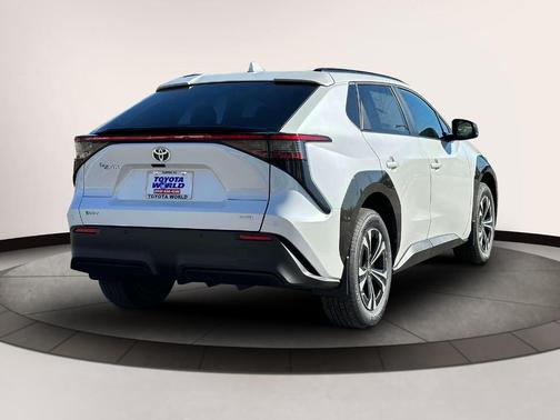 2025 Toyota bZ4X XLE
