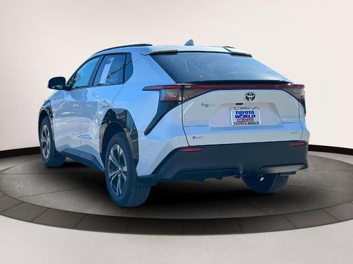 2025 Toyota bZ4X XLE
