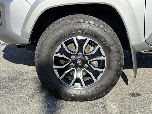 2021 Toyota Tacoma TRD Sport