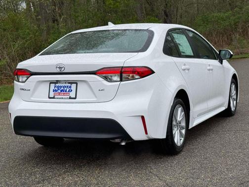 Ice 2026 Toyota Corolla LE