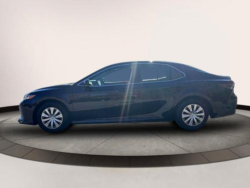 2024 Toyota Camry Hybrid LE