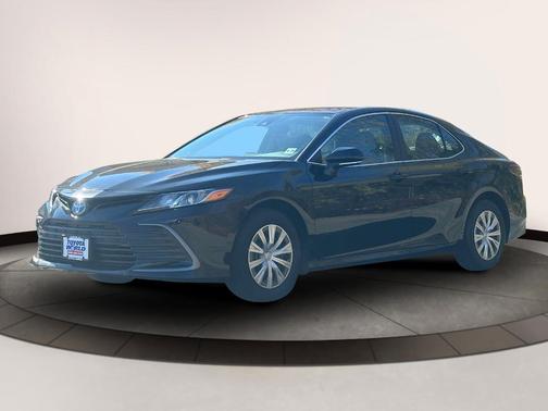 2024 Toyota Camry Hybrid LE