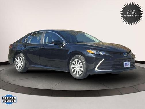 2024 Toyota Camry Hybrid LE