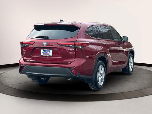 2022 Toyota Highlander Hybrid LE