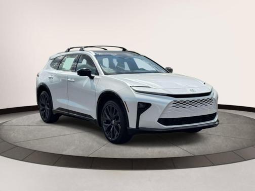 Oxygen White 2026 Toyota Crown Signia LIMITED