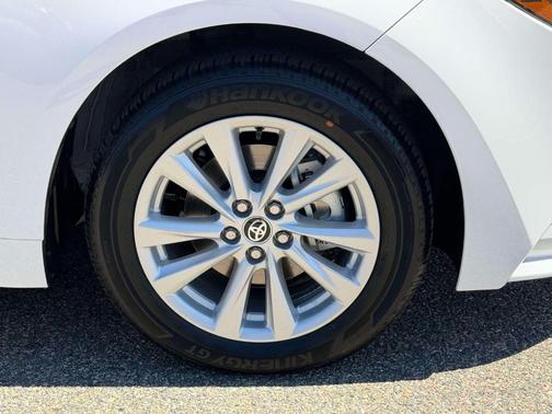 Ice 2026 Toyota Corolla LE