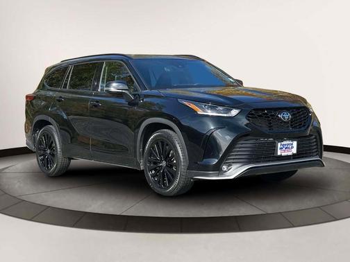 2023 Toyota Highlander XSE