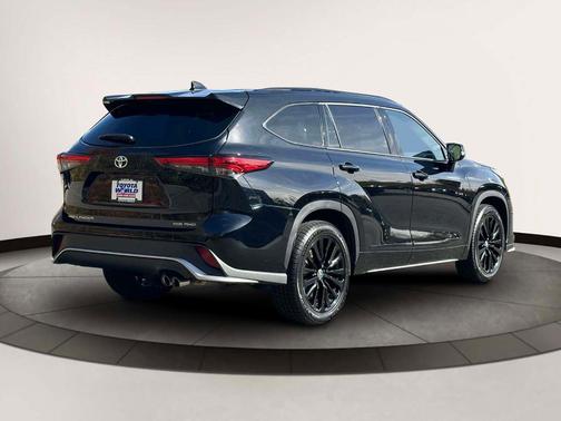 2023 Toyota Highlander XSE