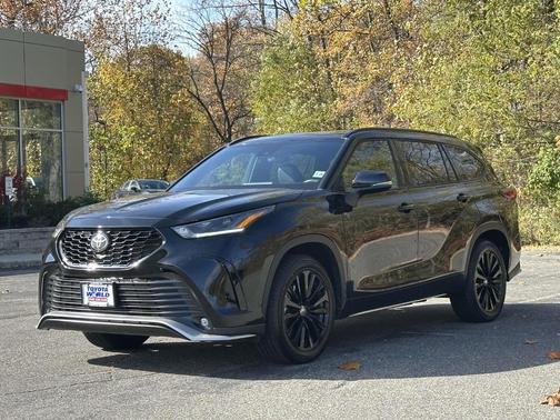2023 Toyota Highlander XSE