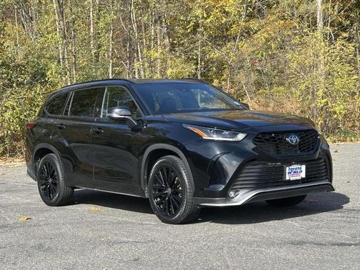 2023 Toyota Highlander XSE
