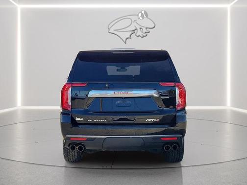 Onyx Black 2022 GMC Yukon AT4