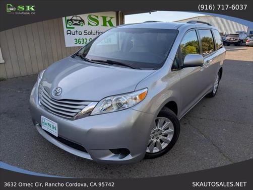 2015 Toyota Sienna LE