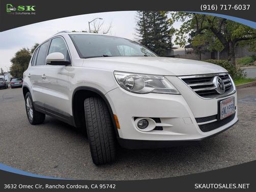 2011 Volkswagen Tiguan SE