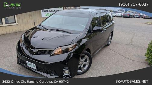 Black 2013 Toyota Sienna SE