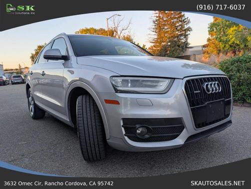Florett Silver Metallic 2015 Audi Q3 2.0T Premium Plus