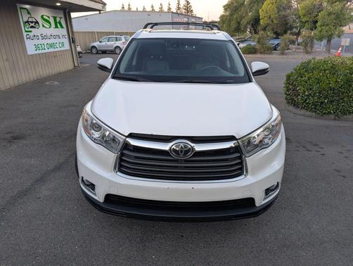 2016 Toyota Highlander Limited Platinum