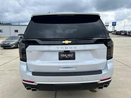 Polar White Tricoat 2026 Chevrolet Tahoe High Country