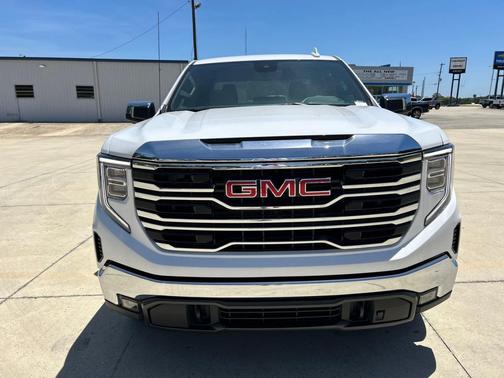Summit White 2026 GMC Sierra 1500 SLT