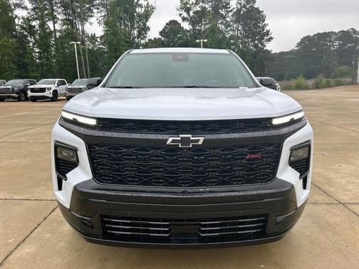 Polar White Tricoat 2026 Chevrolet Traverse RS