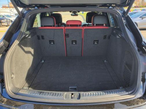 2019 Porsche Macan S