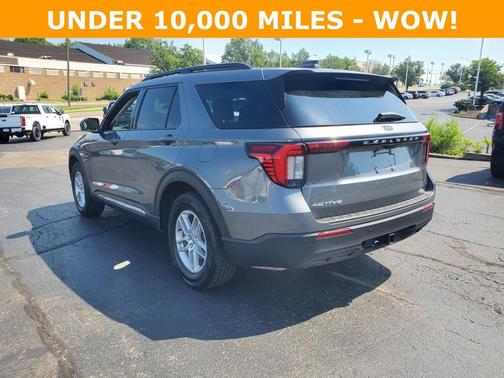 2025 Ford Explorer Active