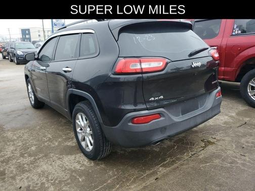 2016 Jeep Cherokee Sport