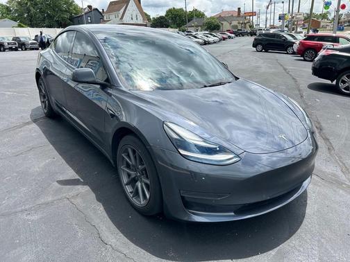 2022 Tesla Model 3 Base