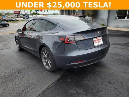 2022 Tesla Model 3 Base