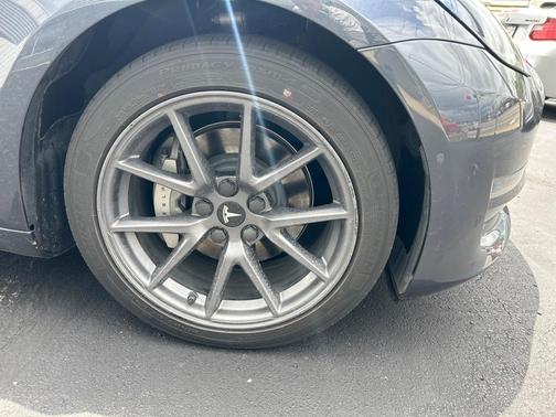 2022 Tesla Model 3 Base