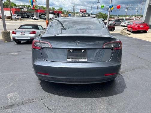 2022 Tesla Model 3 Base