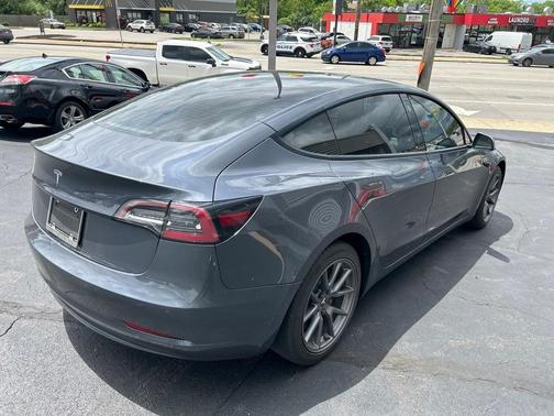 2022 Tesla Model 3 Base