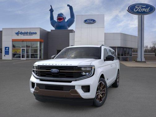 Star White 2026 Ford Expedition Max King Ranch
