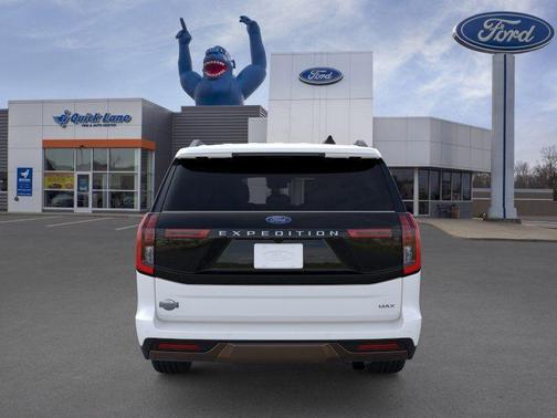 Star White 2026 Ford Expedition Max King Ranch
