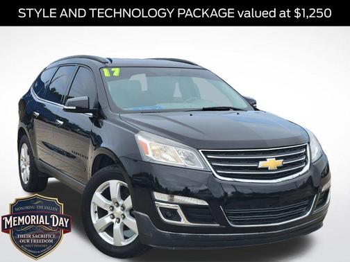 Mosaic Black Metallic 2017 Chevrolet Traverse 1LT