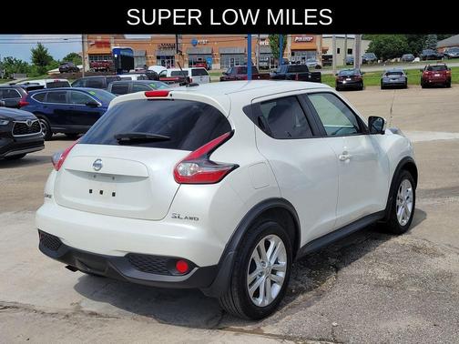 Pearl White 2016 Nissan Juke SL