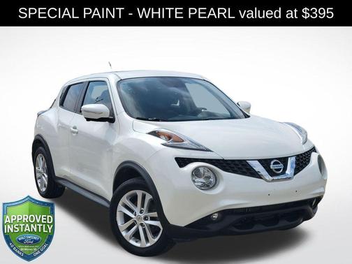 Pearl White 2016 Nissan Juke SL