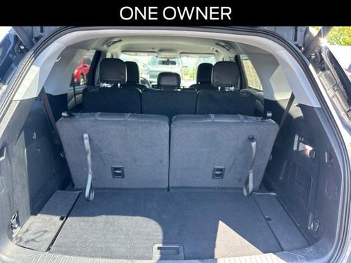 Gray Metallic 2022 Ford Explorer XLT