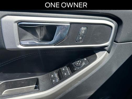 Gray Metallic 2022 Ford Explorer XLT