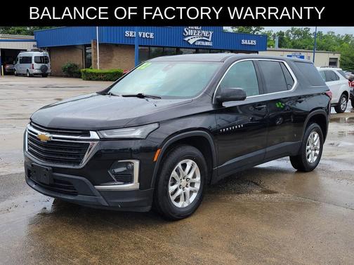 Mosaic Black Metallic 2022 Chevrolet Traverse LS